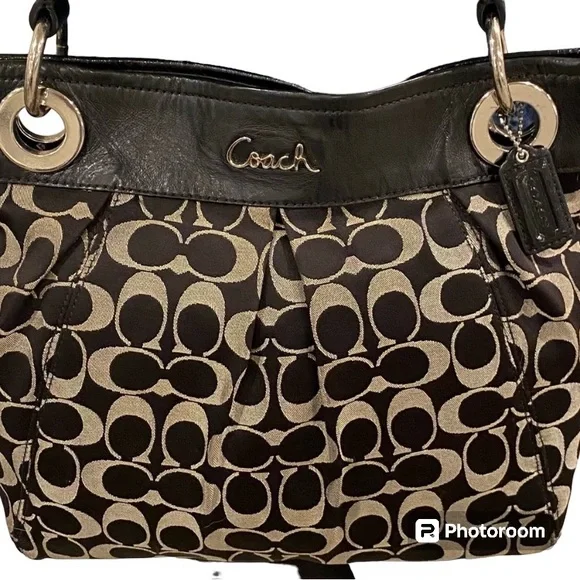 Coach Ashley Hippie Hobo Shoulder Bag - Jacquard- Excellent Condition - Picture 2 of 10